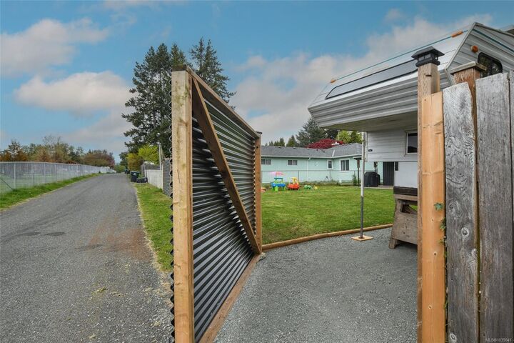 Property Photo:  656 14th St  BC V9N 1W6 