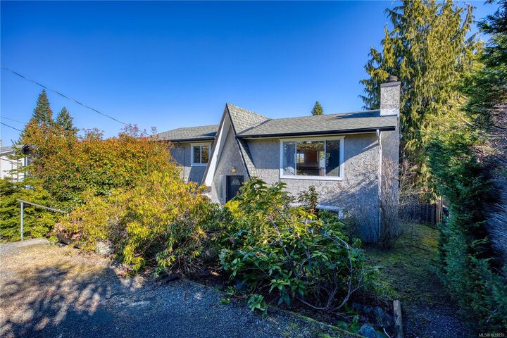 Property Photo:  1125 Stillin Dr  BC V9G 1P2 