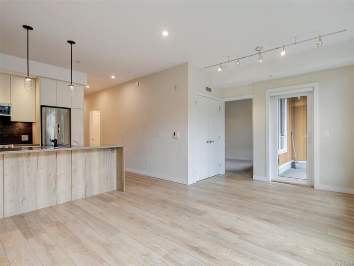 Property Photo: 1588 North Dairy Rd #101 BC V8T 0E1