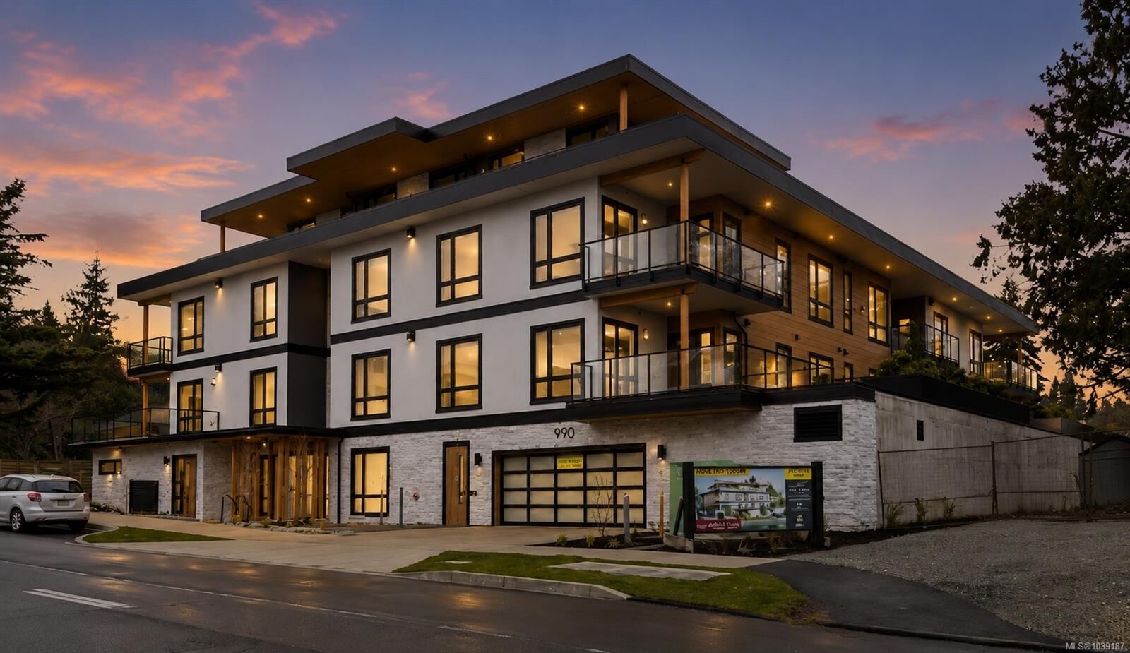 Property Photo: 990 Doumac Ave #205 BC V8Y 1M4