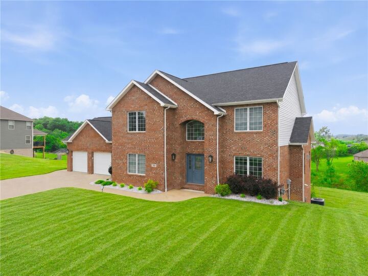 Property Photo:  369 Durst Rd  PA 15642 