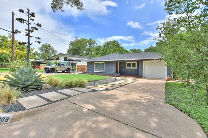 Property Photo:  1309 Ridgemont Drive  TX 78723 