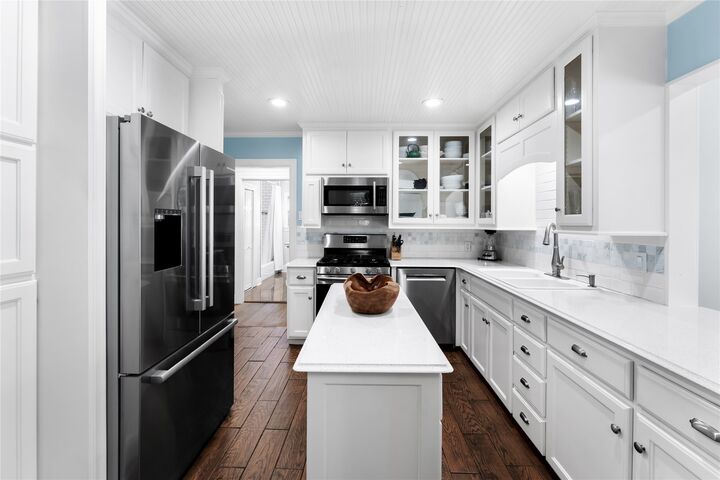 Property Photo: 1701 W 33rd Street TX 78703