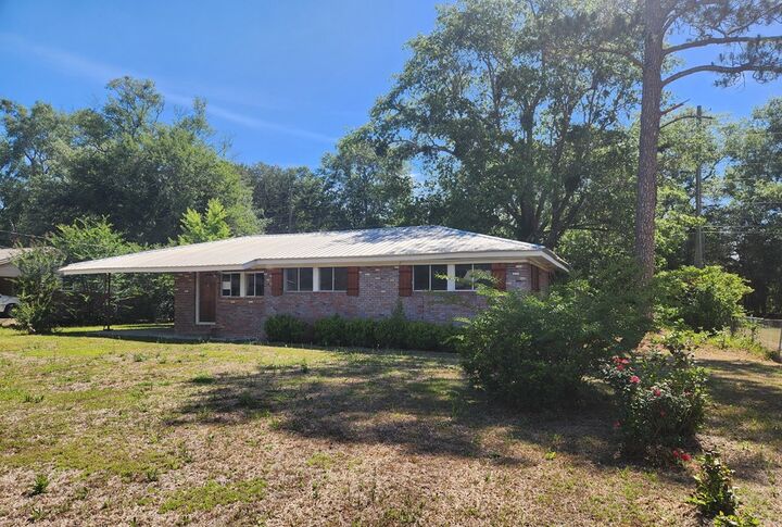 Property Photo:  385 Laurel Lane  GA 31730 