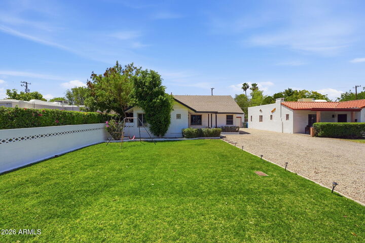 Property Photo:  511 W Roma Avenue  AZ 85013 