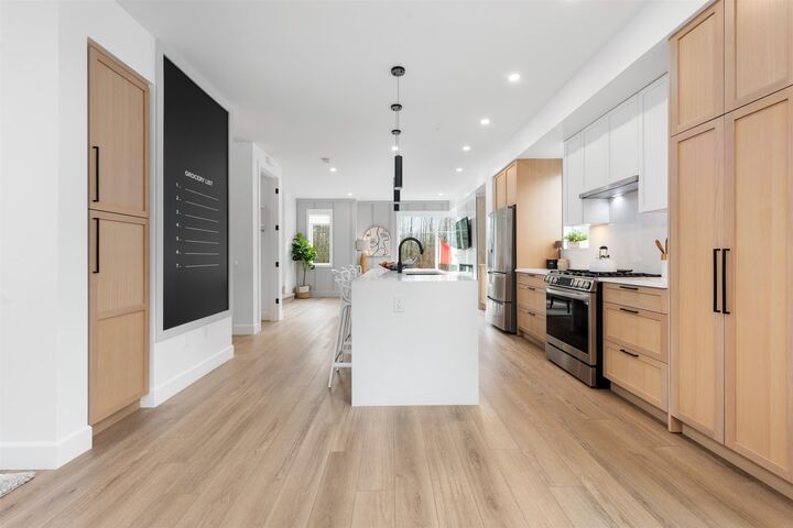 20763 76 Avenue 67 — photo 1