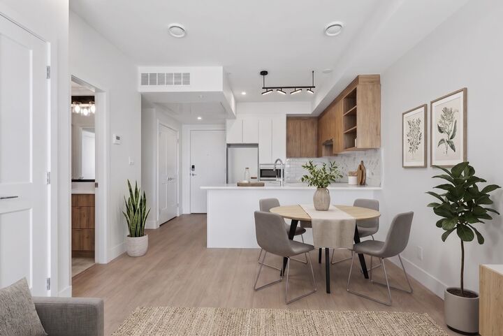 Property Photo:  2233 156 Street 206  BC V4A 4V3 