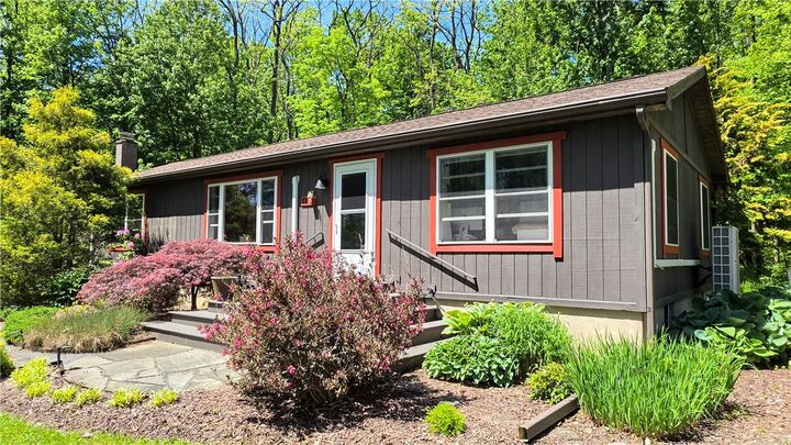 Property Photo:  224 Enfield Center Road E  NY 14850 