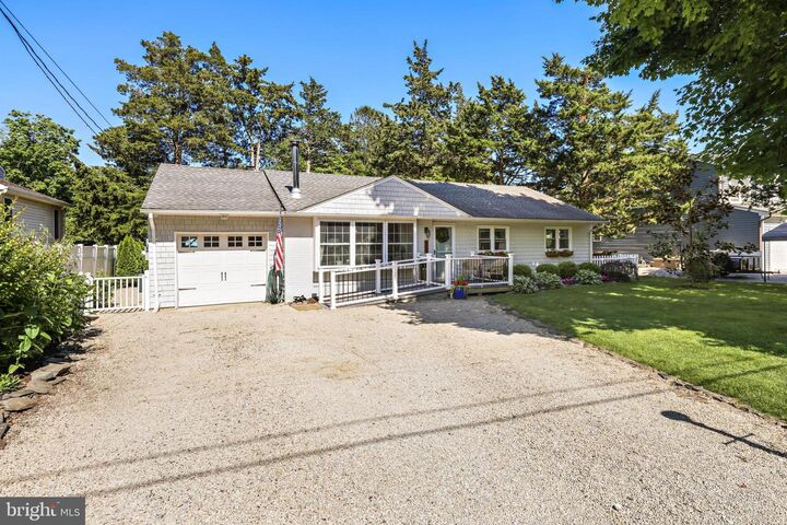 Property Photo:  603 Cedar Street  NJ 08087 