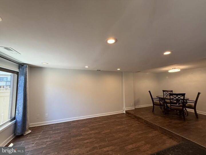 Property Photo: 18118 Kilrush Court MD 20886