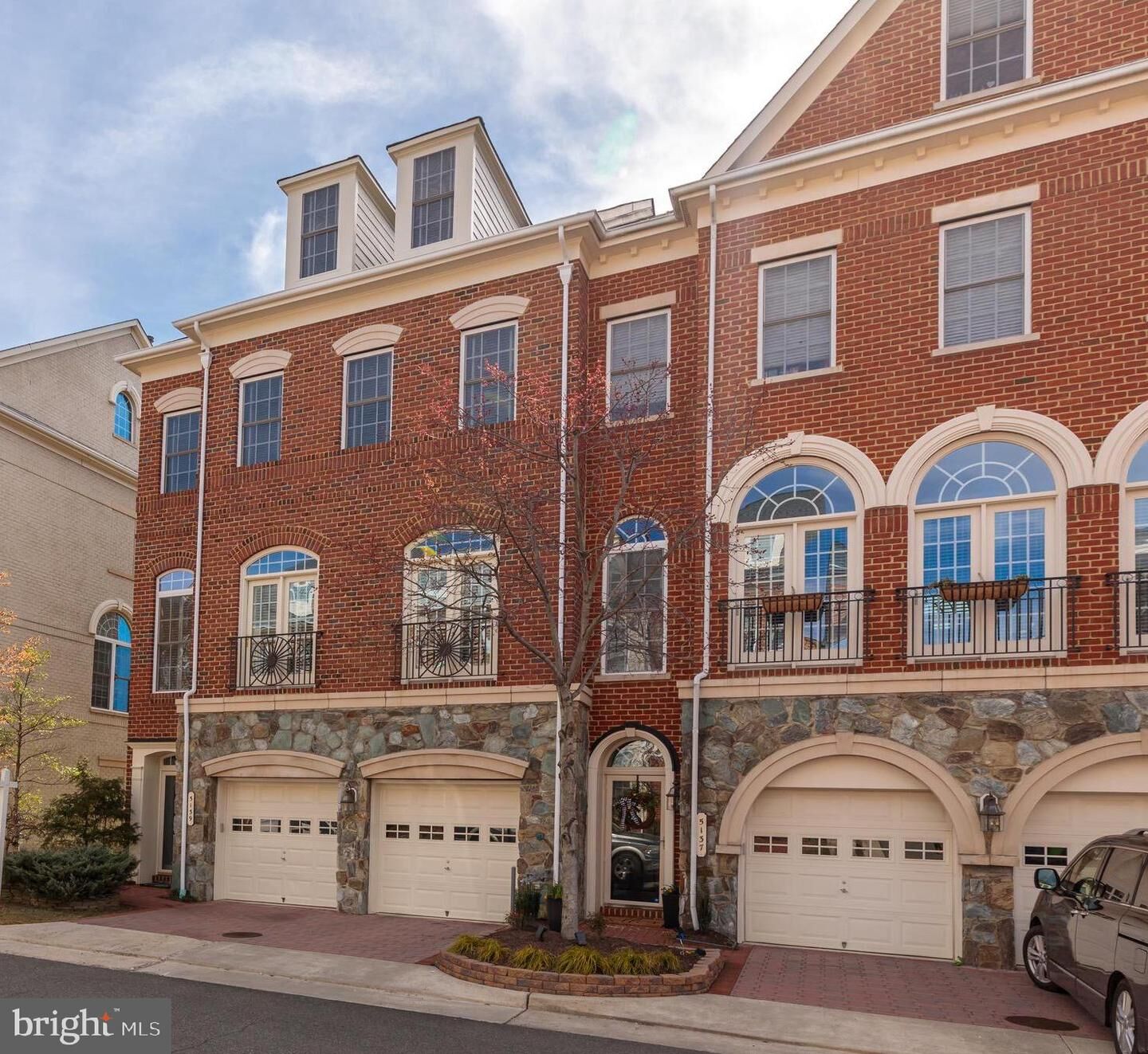 Property Photo:  5139 Brawner Place  VA 22304 