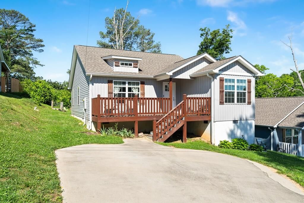 Property Photo:  612 Richardson Street  GA 30720 