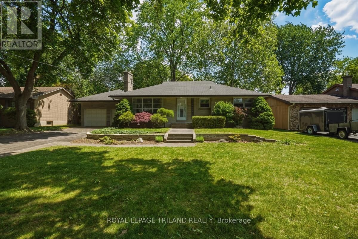 Property Photo:  1492 North Vernon Avenue  ON N5X 1N6 