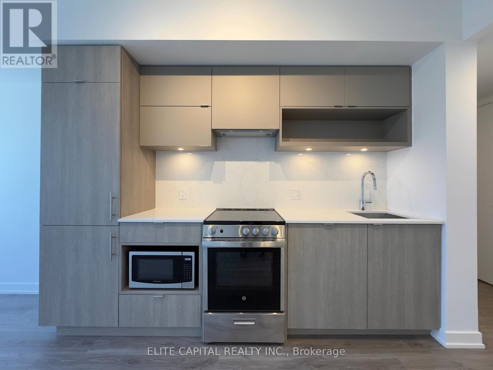 Property Photo: 100 Queen Street East 3201 ON M5C 0B5