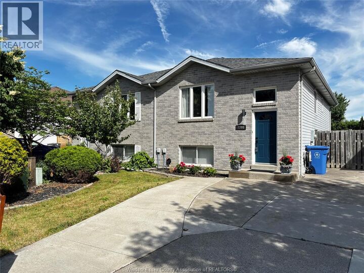 Property Photo: 3308 Candlewood Crescent ON N8W 5M5