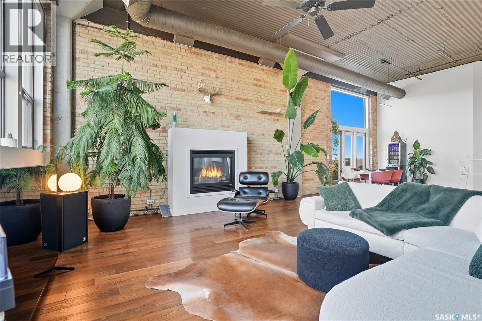 Photo de la propriété: 503 211 D Avenue N SK S7L 1M7