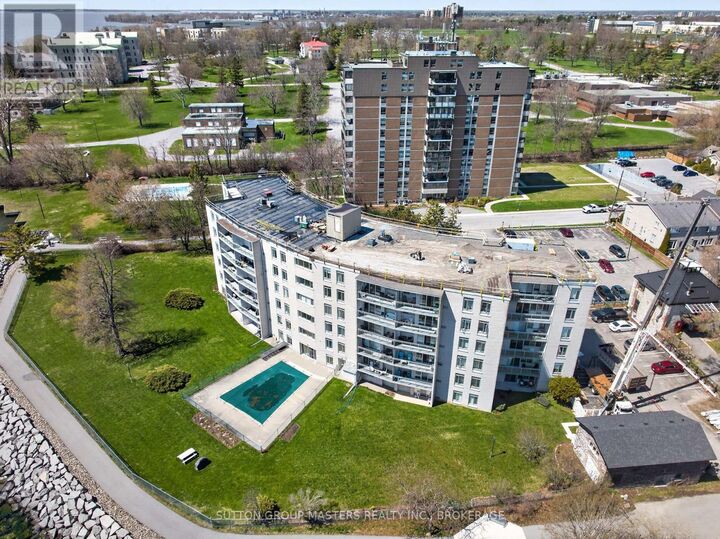 Property Photo:  1 Mowat Avenue 401  ON K7M 1J8 