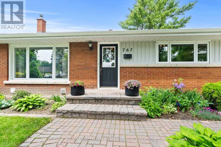 Property Photo:  767 Adams Avenue  ON K1G 2Y1 