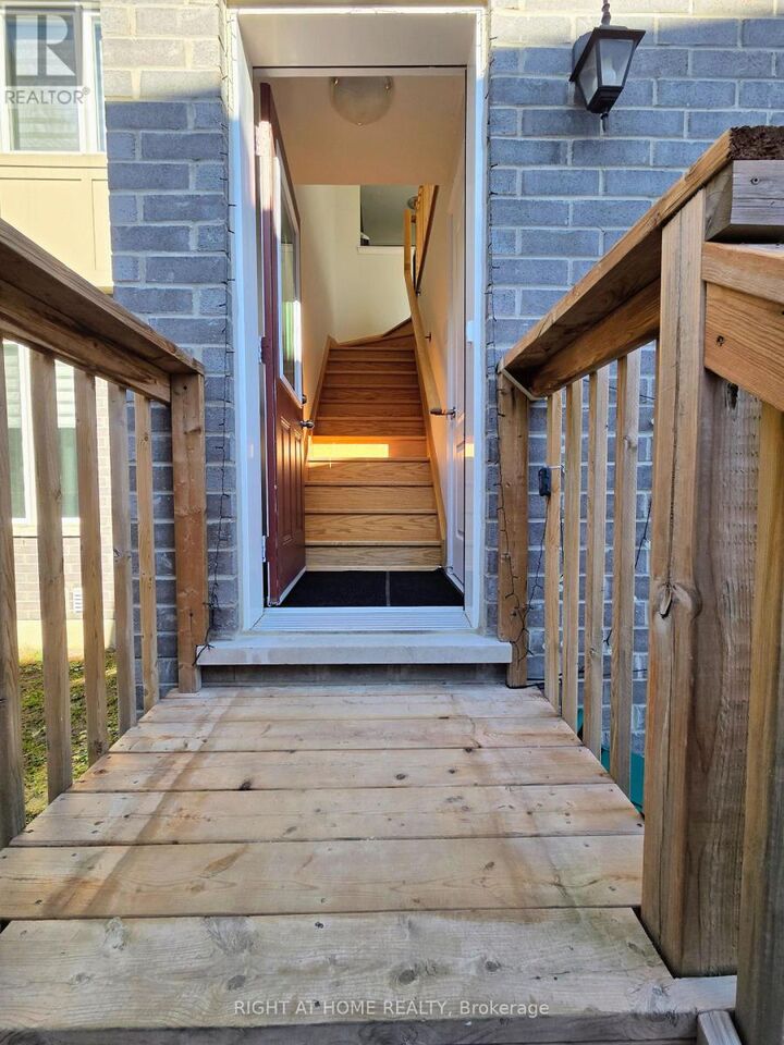 Property Photo:  9 Waterleaf Road  ON L6B 0Z3 