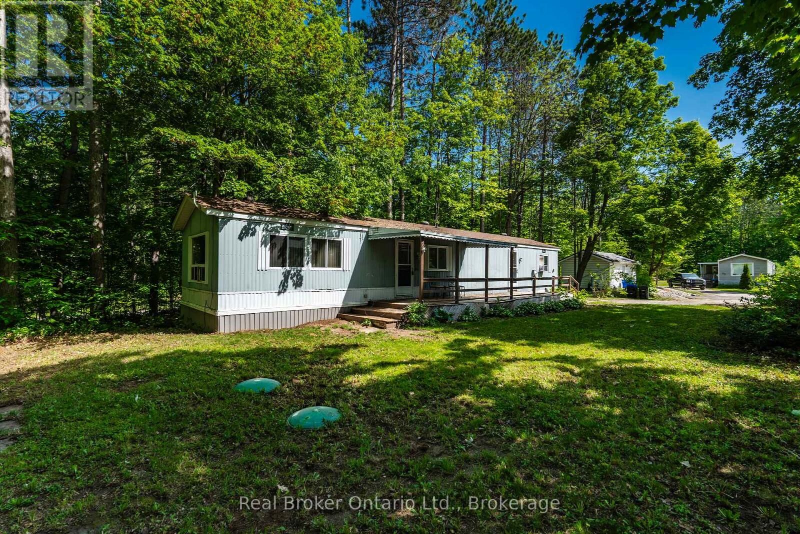Property Photo:  5263 Elliott Sideroad 48  ON L4R 4K3 