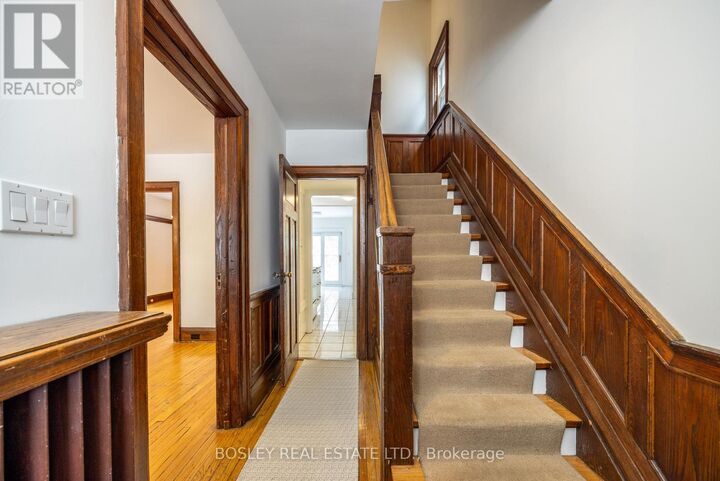 Property Photo:  88 Manor Road East  ON M4S 1P8 