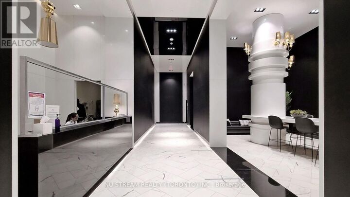 Property Photo:  87 Peter Street 2202  ON M5V 2G4 