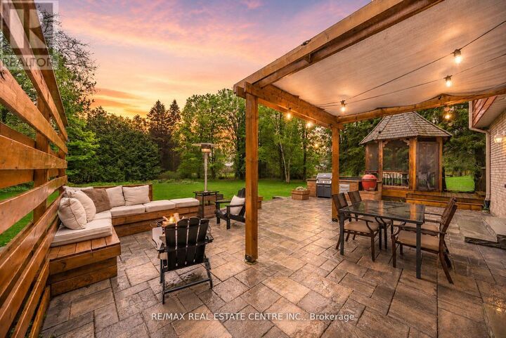 Property Photo: 1684 Vaughan Drive ON L7K 1C5