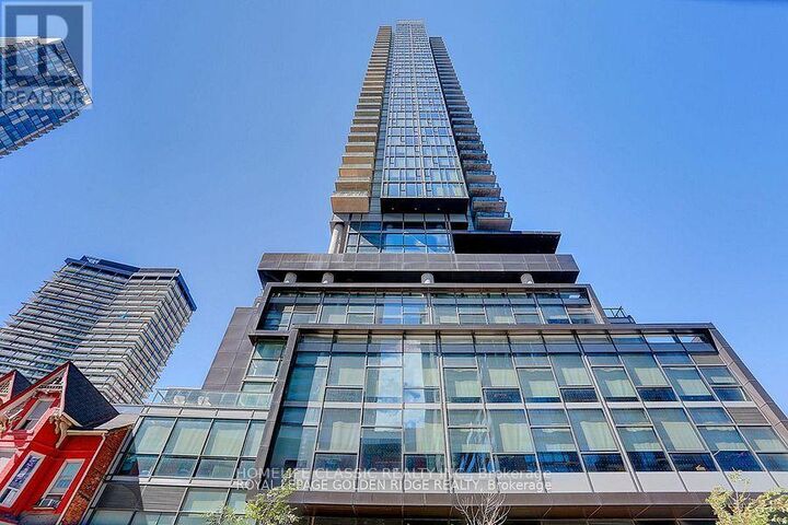 Property Photo:  290 Adelaide Street West 2004  ON M5V 1P6 