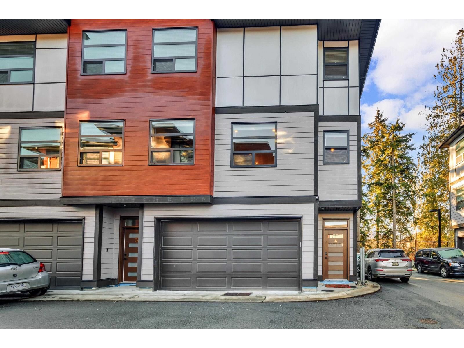 Photo de la propriété: 32970 Tunbridge Avenue 4 BC V2V 0J9