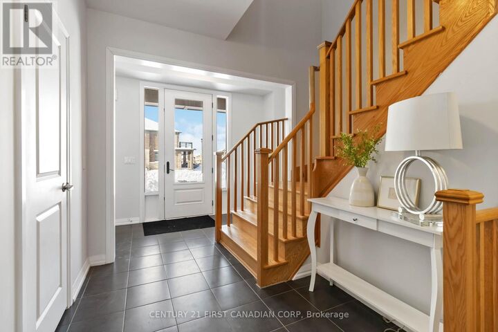 Property Photo:  844 Sobeski Avenue  ON N4T 0P2 