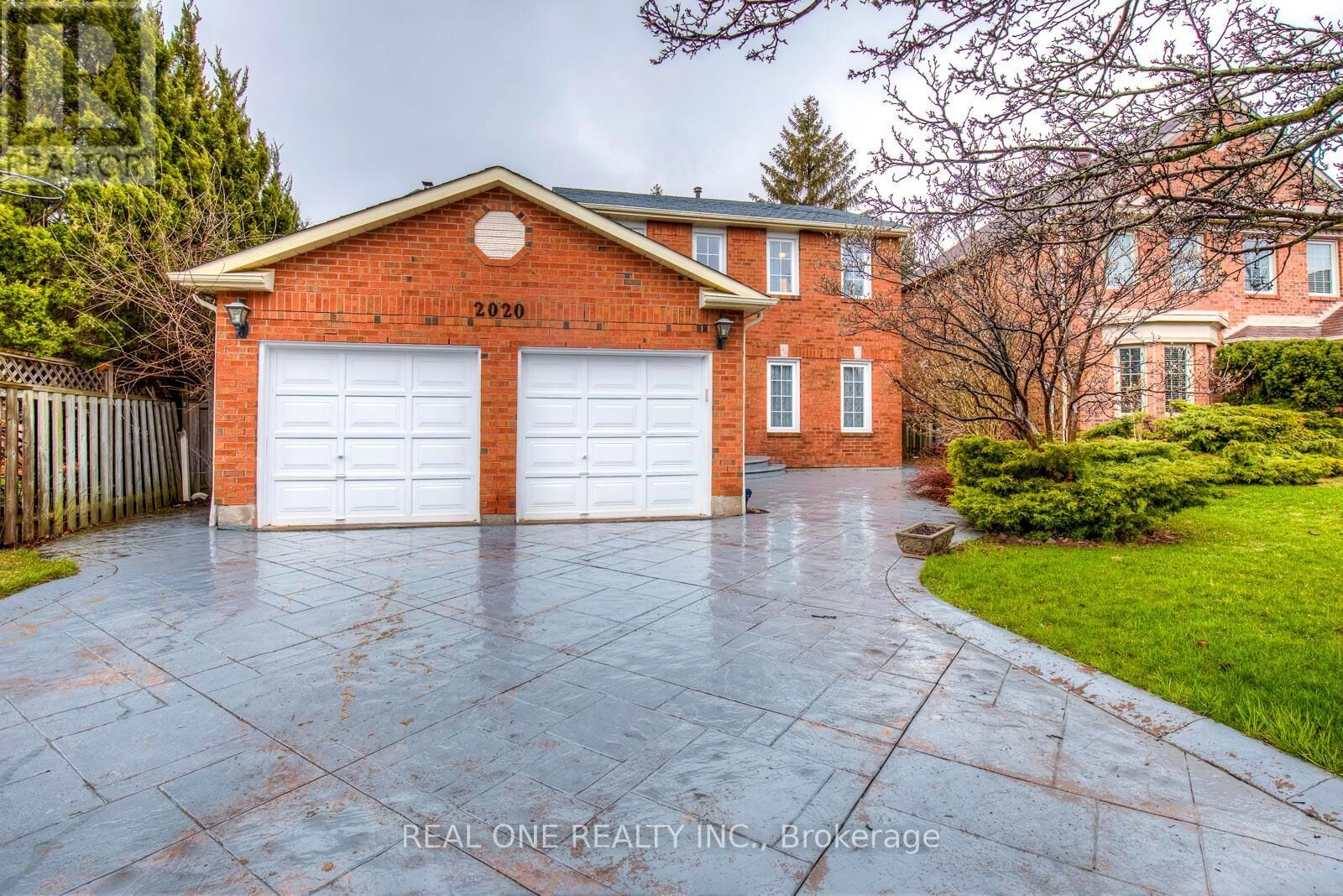 Property Photo:  2020 Gander Street  ON L6H 3X7 