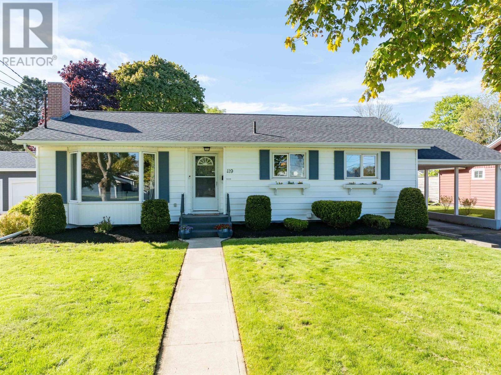 Property Photo:  119 Nassau Street  PE C1A 2W8 
