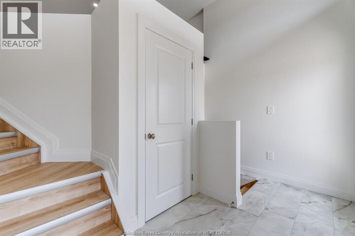 Property Photo:  26 Hawthorne Crescent  ON N0P 2L0 