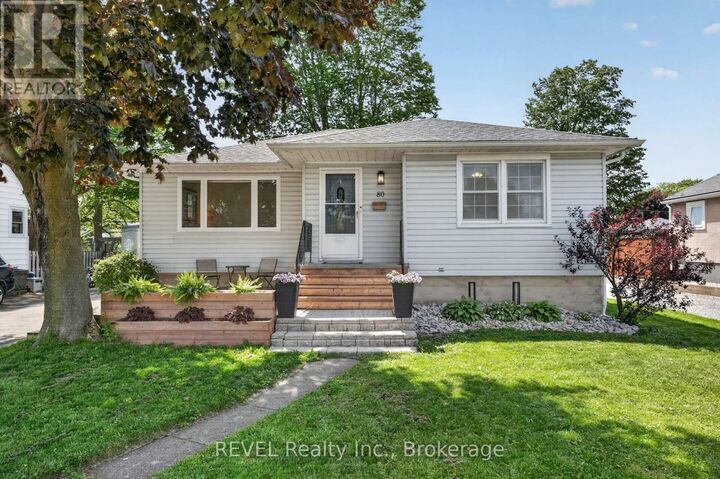 Property Photo:  80 Linwood Avenue  ON L3K 5J7 