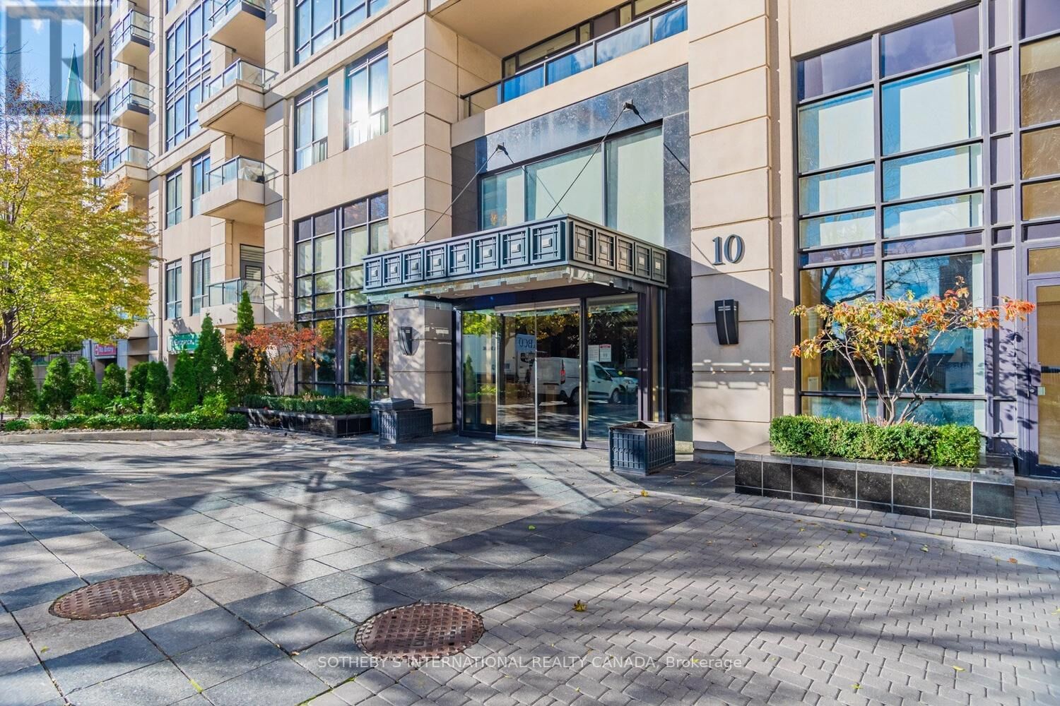 Property Photo:  10 Delisle Avenue 327  ON M4V 3C6 