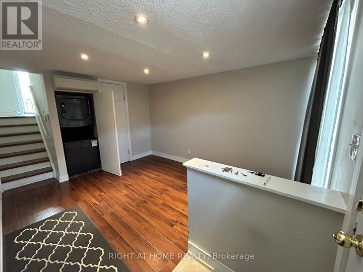 Property Photo: 1666 Queen Street East 2 ON M4L 1G3