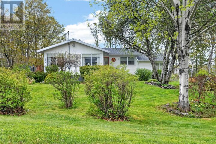 Property Photo:  118 Green Acres Drive  NS B1S 1K6 