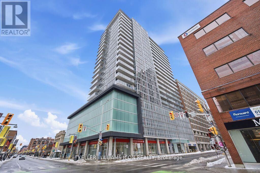 Property Photo:  324 Laurier Avenue West 1301  ON K1N 6P6 