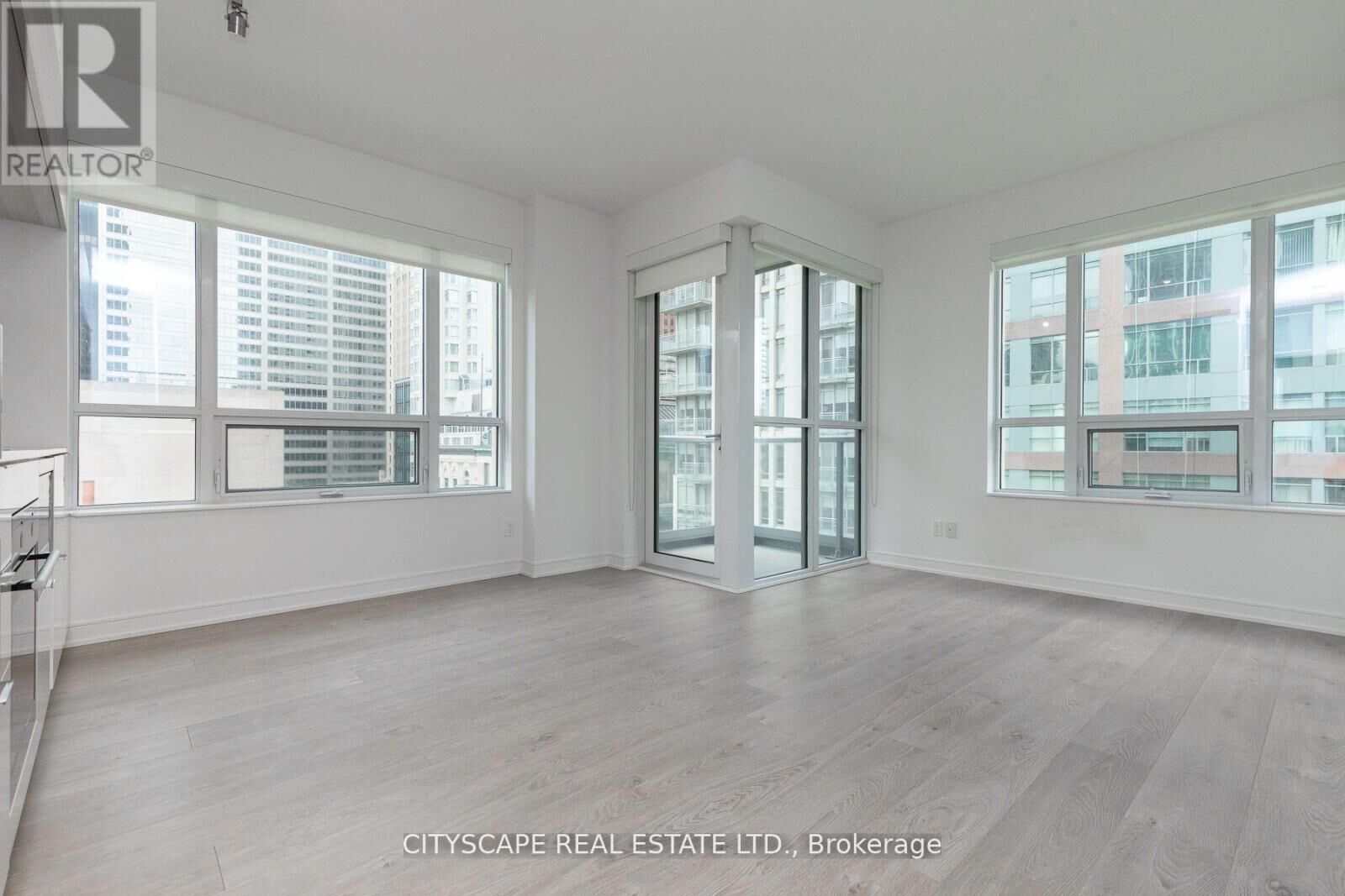Property Photo:  88 Scott Street 1703  ON M5E 0A9 