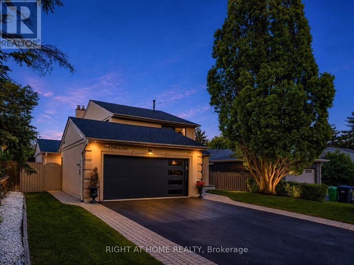 Property Photo:  2980 Folkway Drive  ON L5L 1Z6 