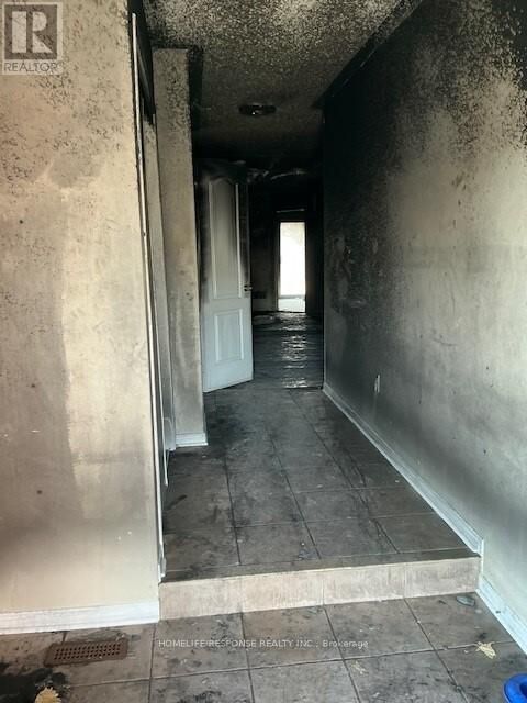 Property Photo:  14 Rotunda Street  ON L6X 5C9 