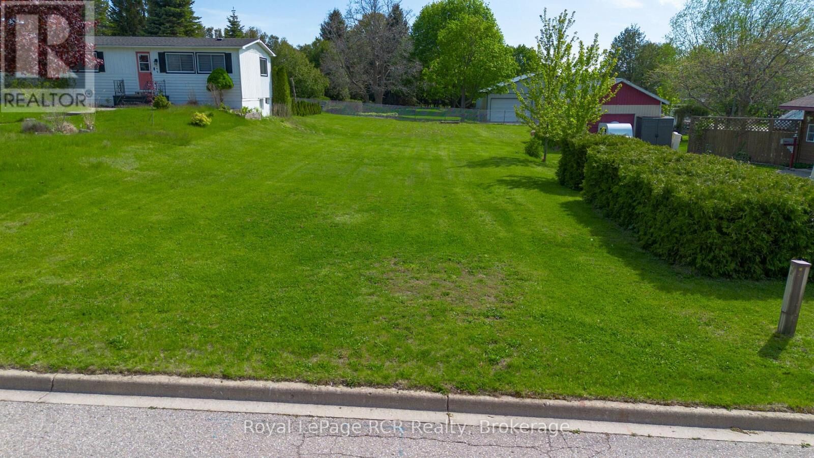 Property Photo:  344 St. Albert Street  ON N2Z 2T8 