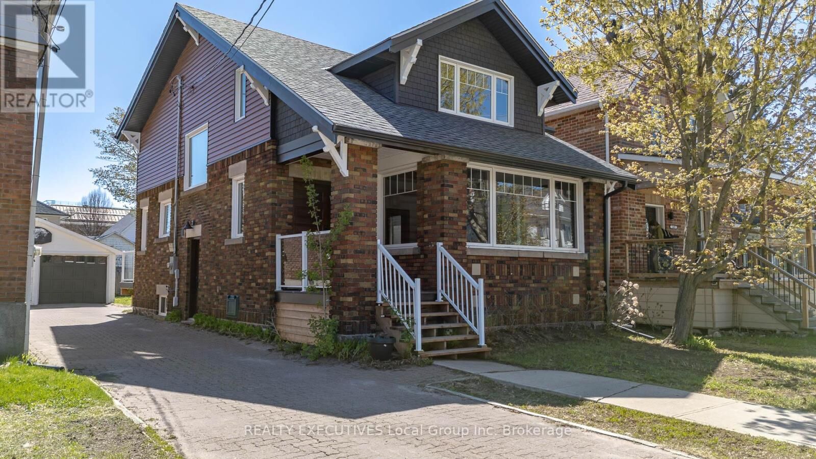 Property Photo:  537 Copeland Street  ON P1B 3C7 