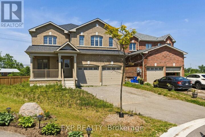 Property Photo: 10 Burrows Court ON K9V 0P6