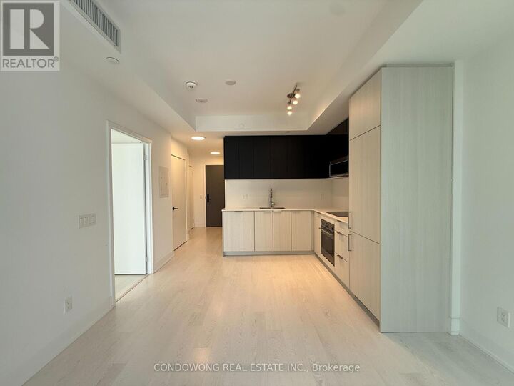 Property Photo:  308 Jarvis Street 1809  ON M5B 0E3 