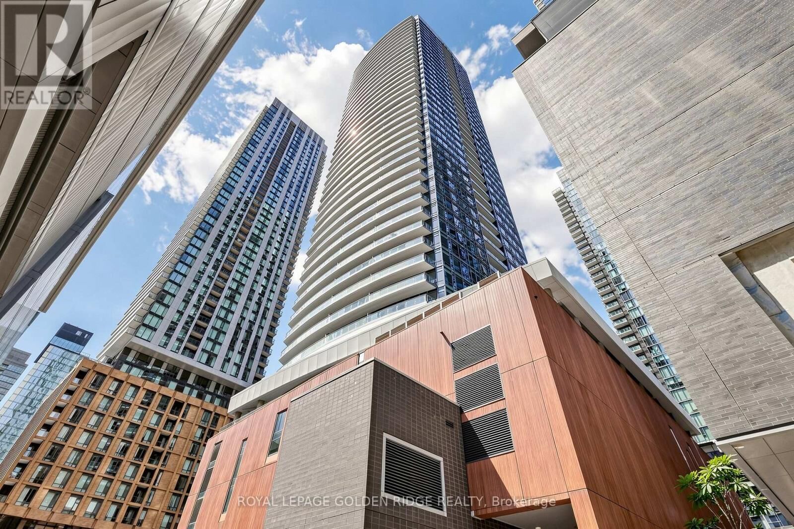 Property Photo:  21 Widmer Street 1108  ON M5V 0B8 