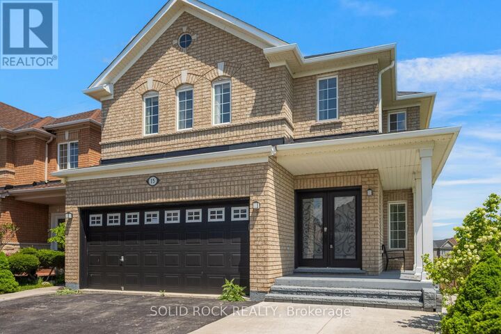 Property Photo:  15 Roundstone Drive  ON L6X 0K7 