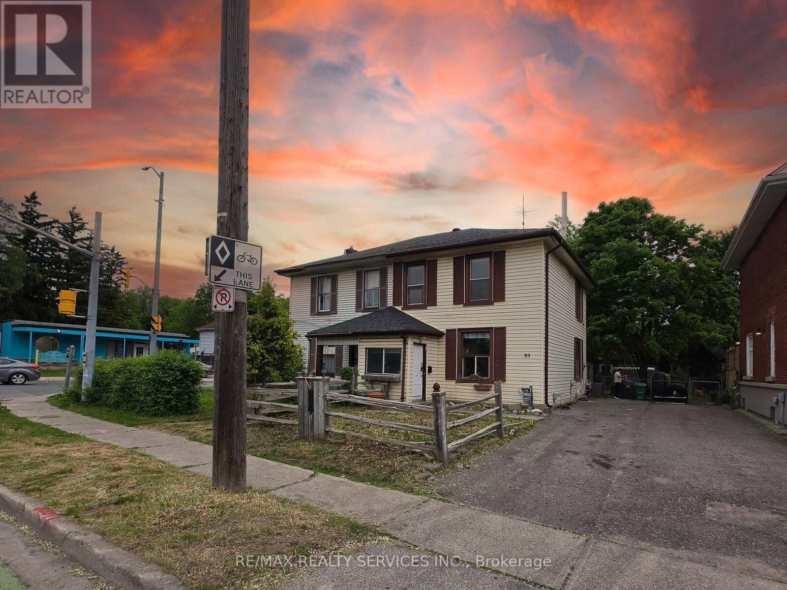Property Photo:  93 Church Street East  ON L6V 1G5 