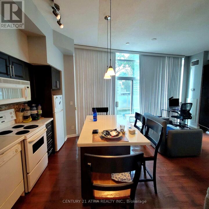 Property Photo: 18 Yonge Street 604 ON M5M 3G5