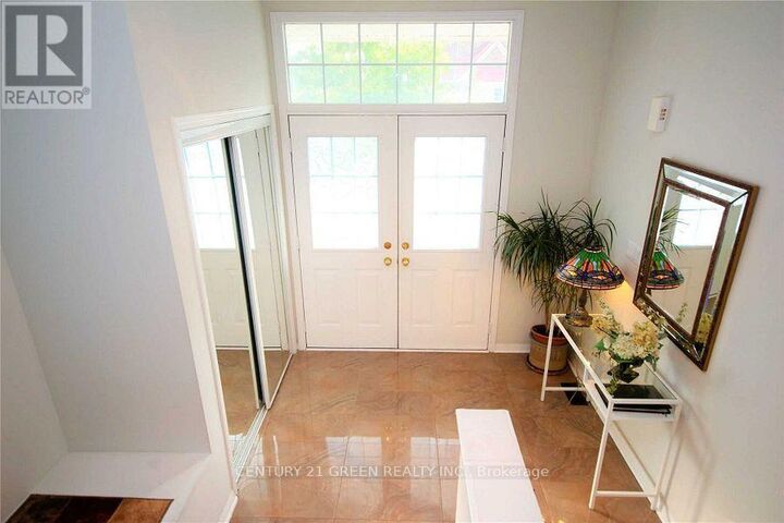 Property Photo:  5337 Longford Drive Upper  ON L5M 7Y8 